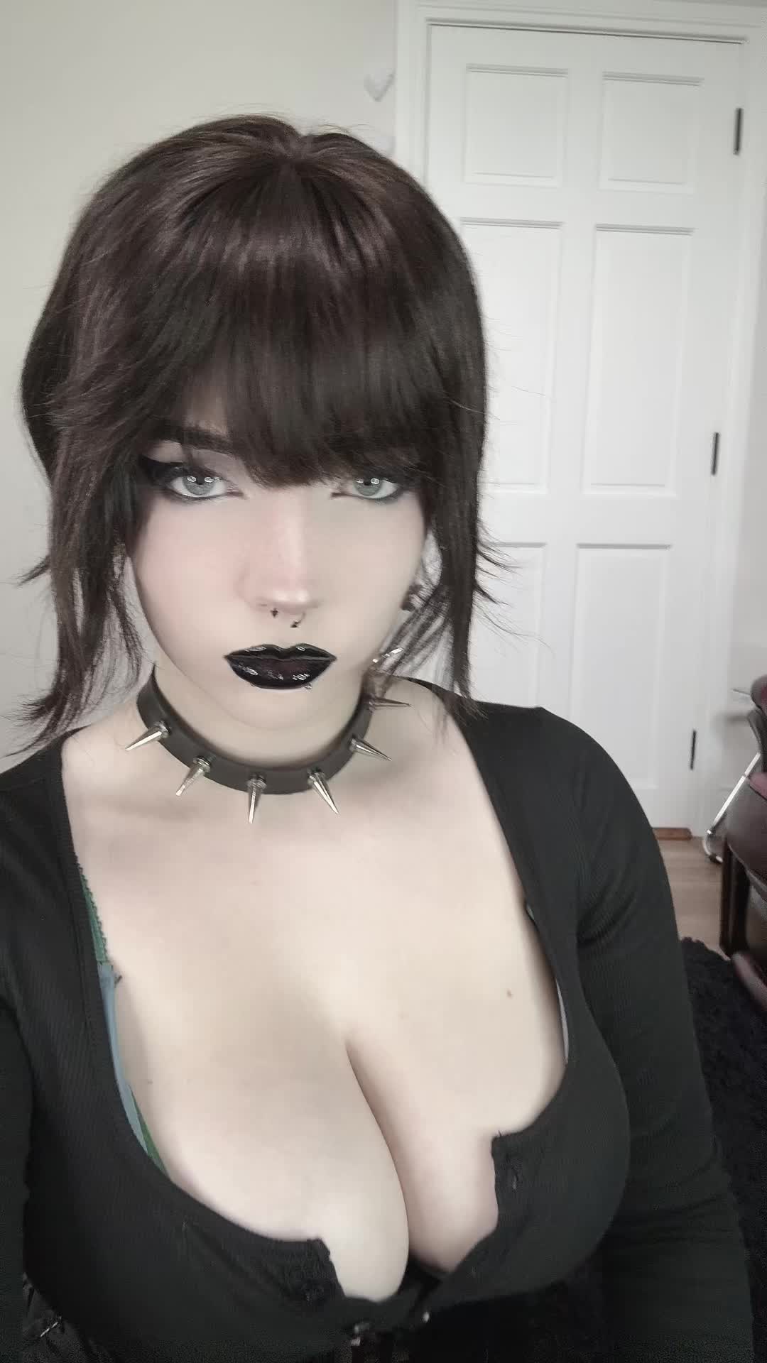 @Cutiegothxo