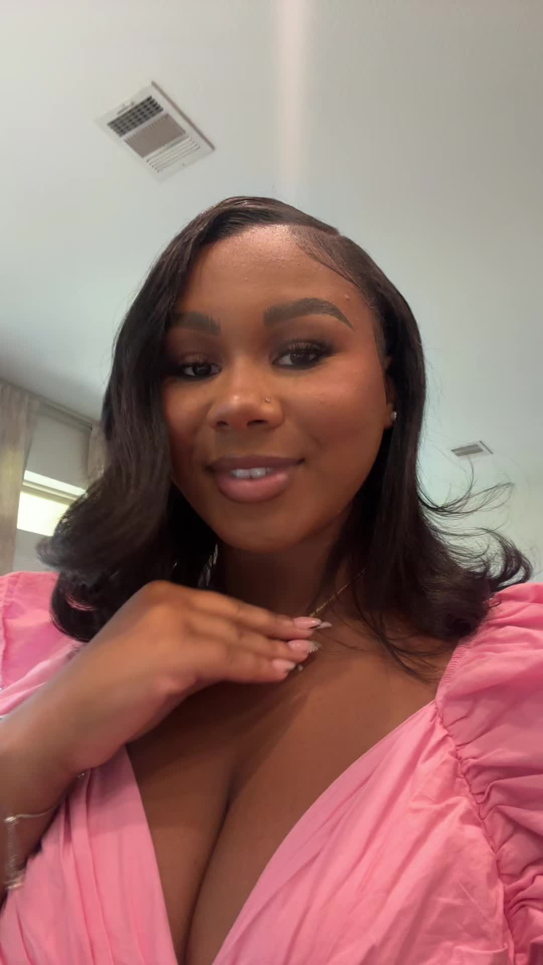 @arielleenicole