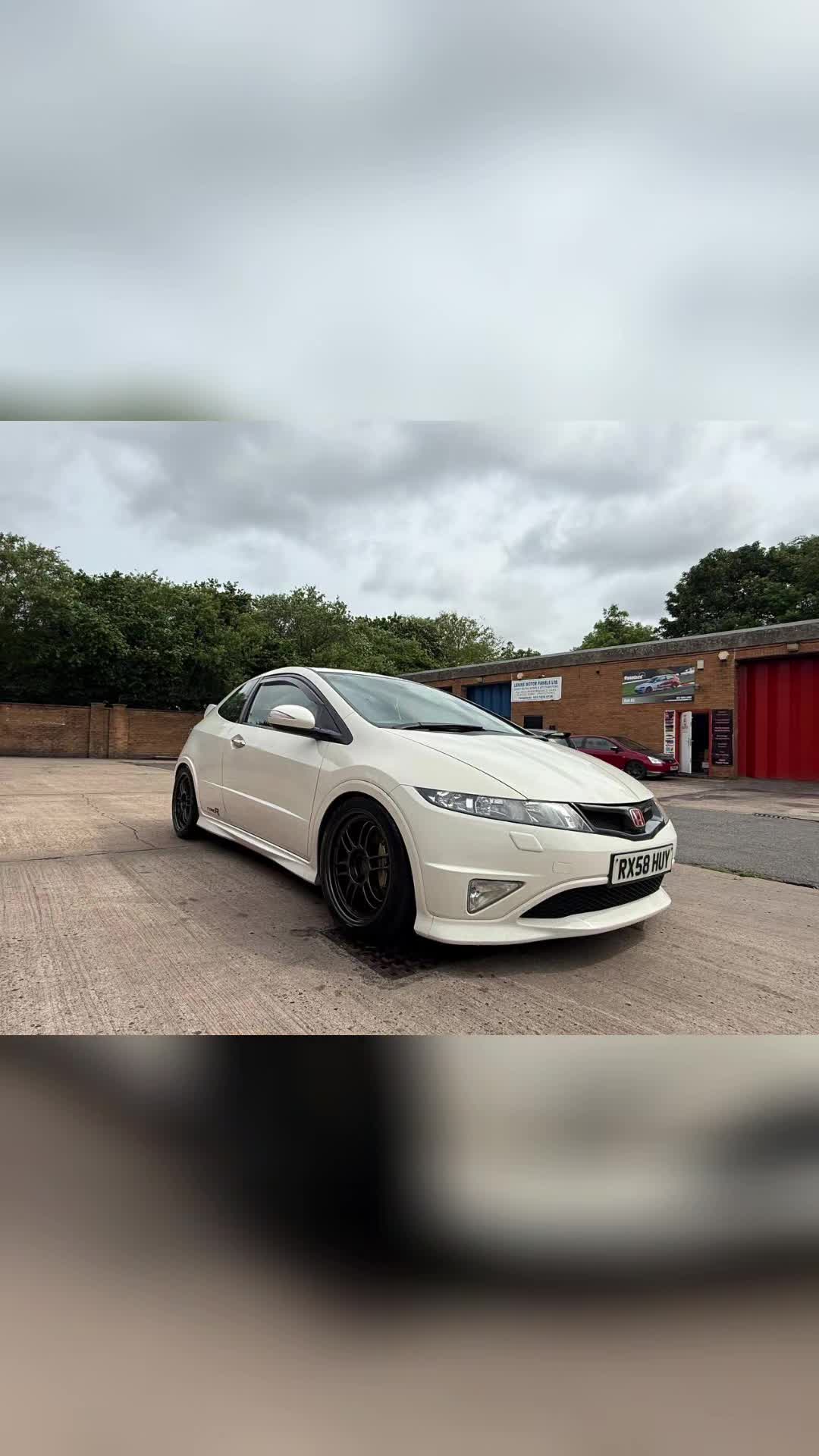 @VIKKYVTEC