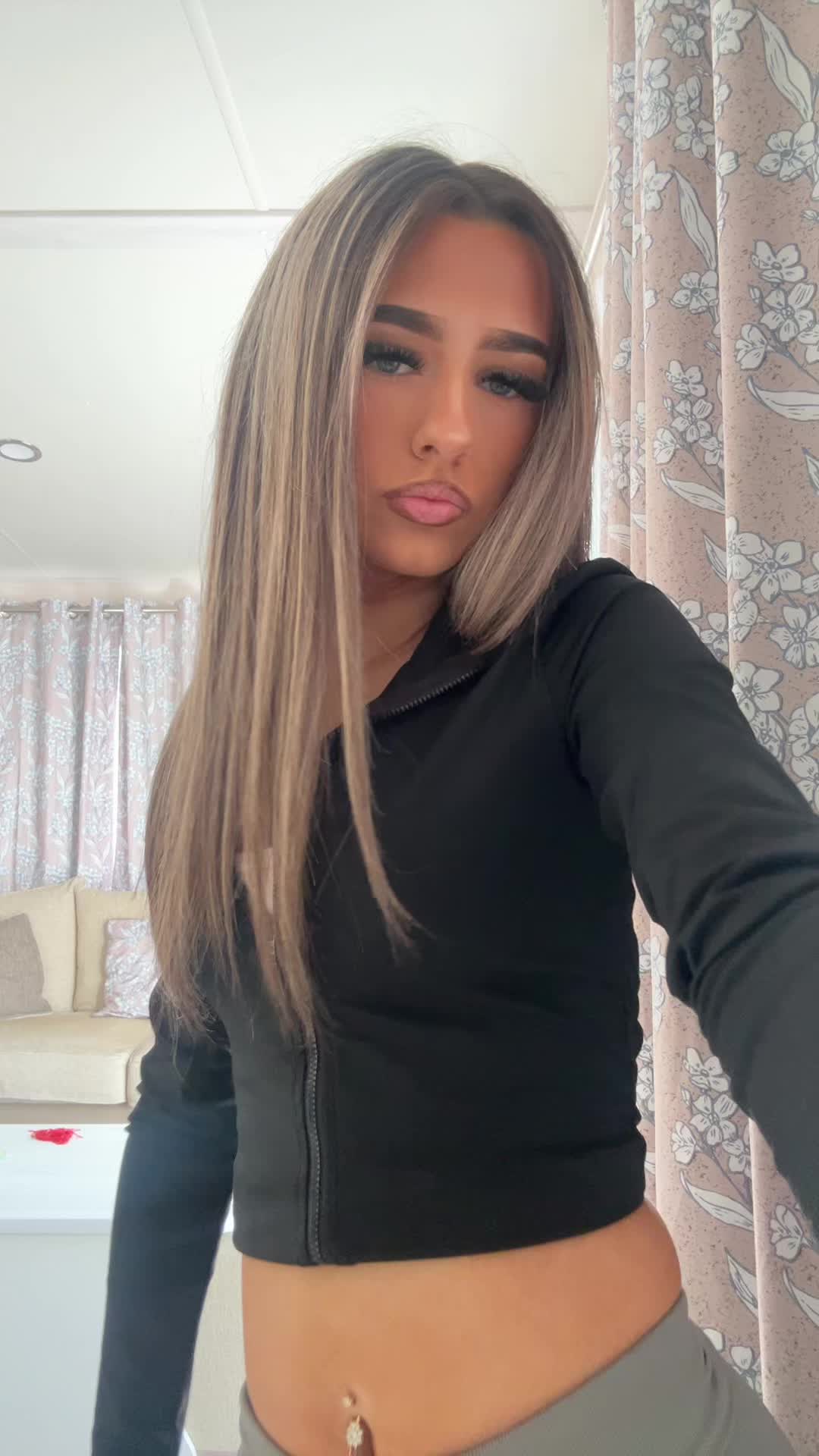 @riya🤍🤍