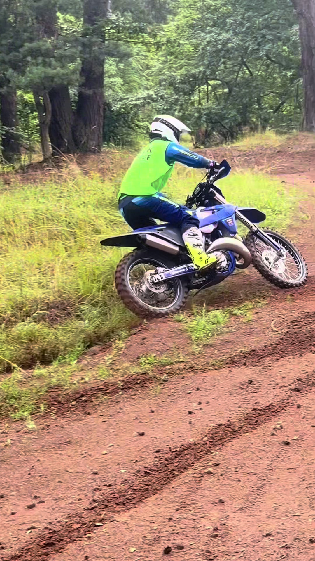 @HHRacingEnduroTeam