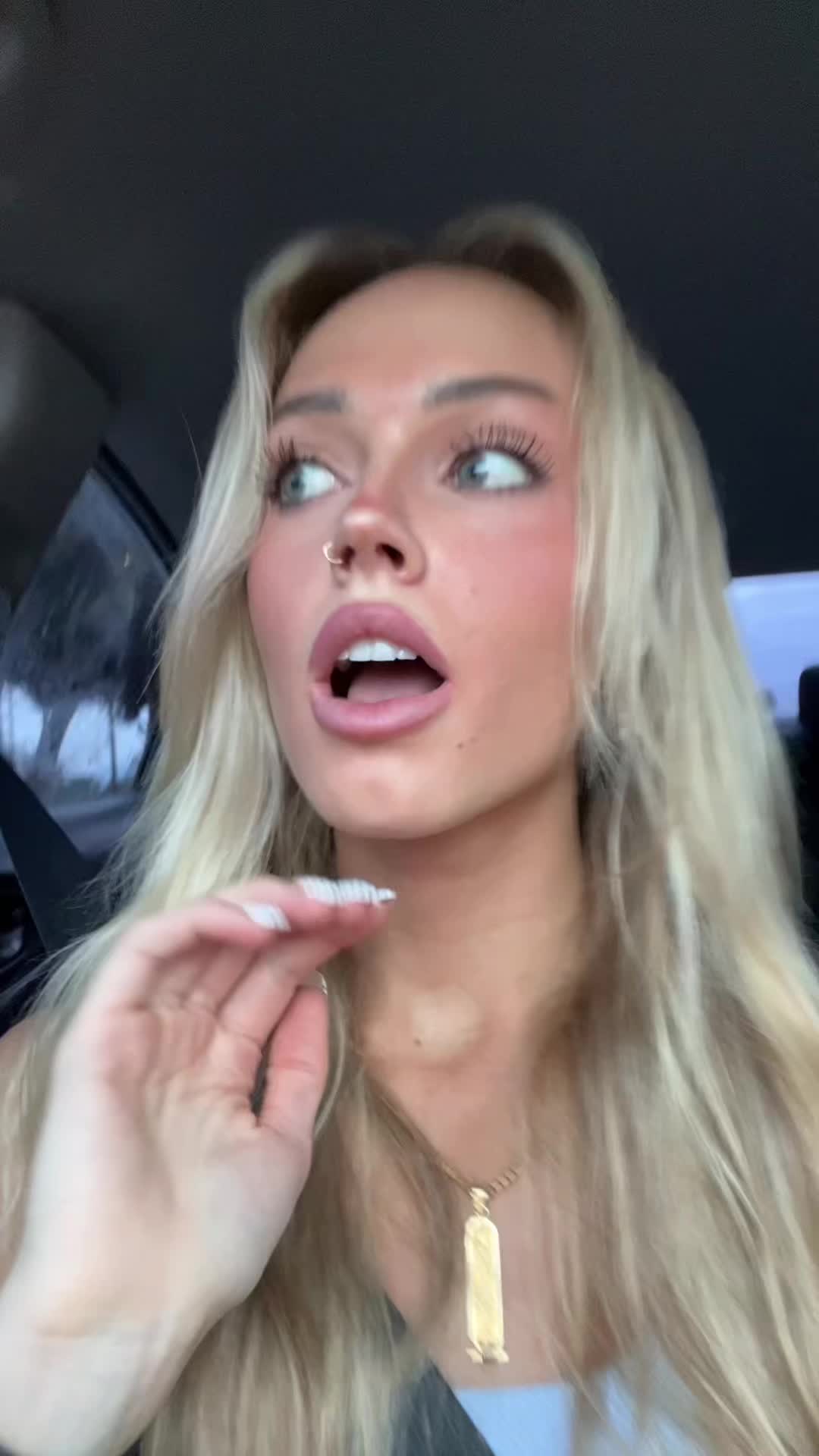 @Miranda <3