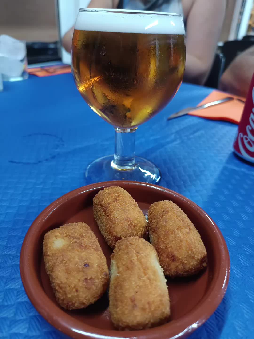 @Ana De Pintos