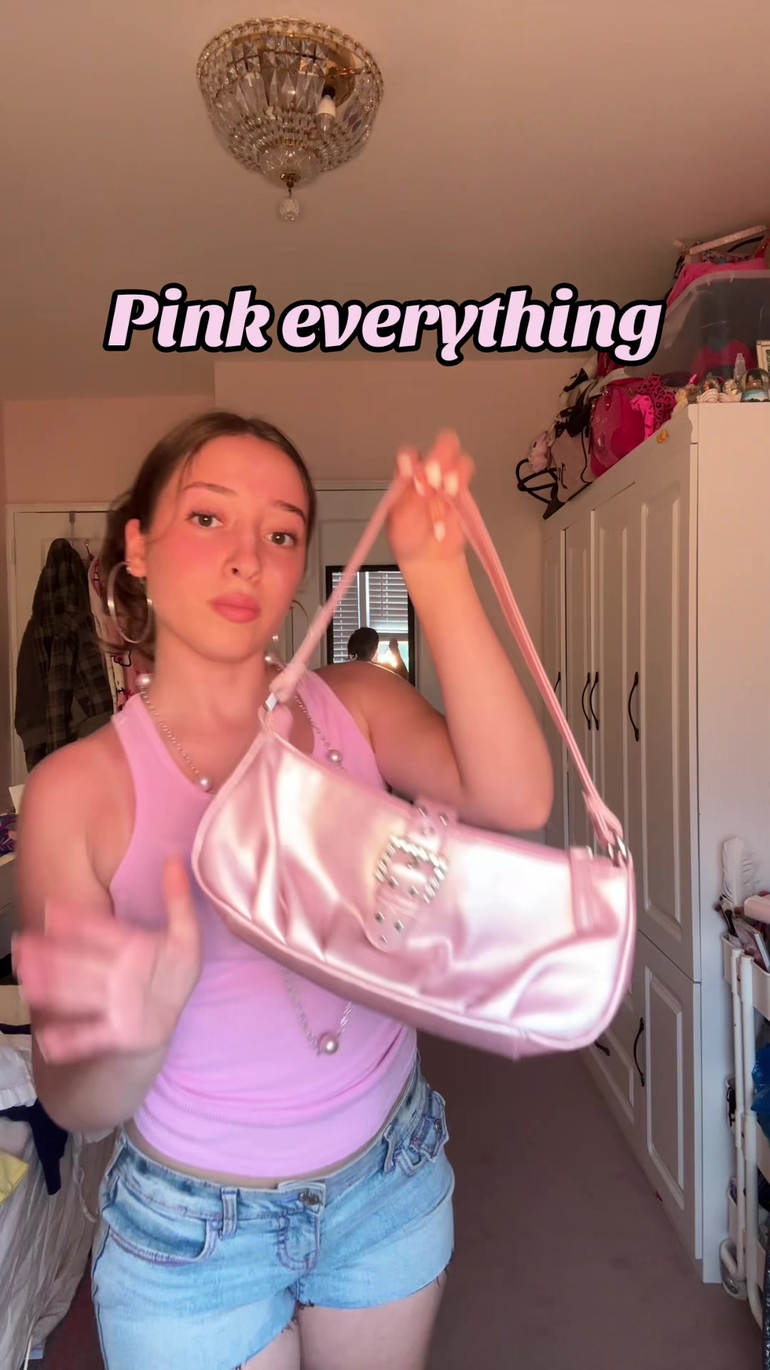 @JustRebecca_Ave