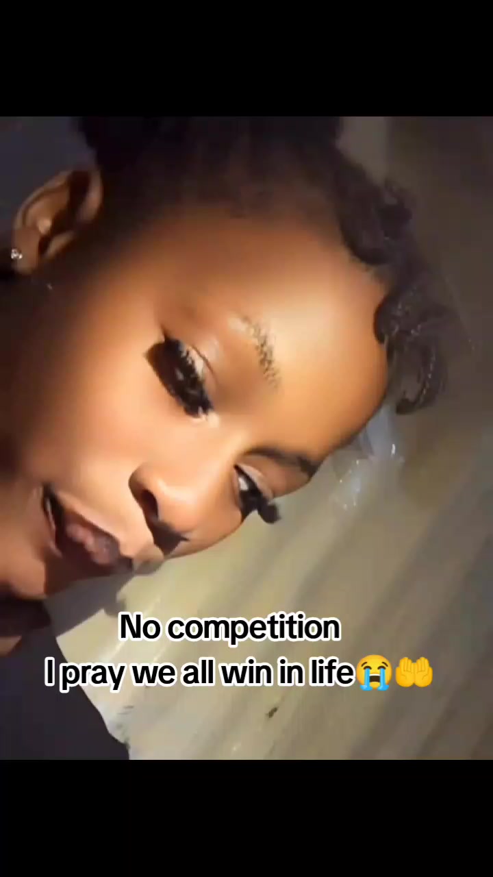 @Nobody favorite ๐ช๐๐
