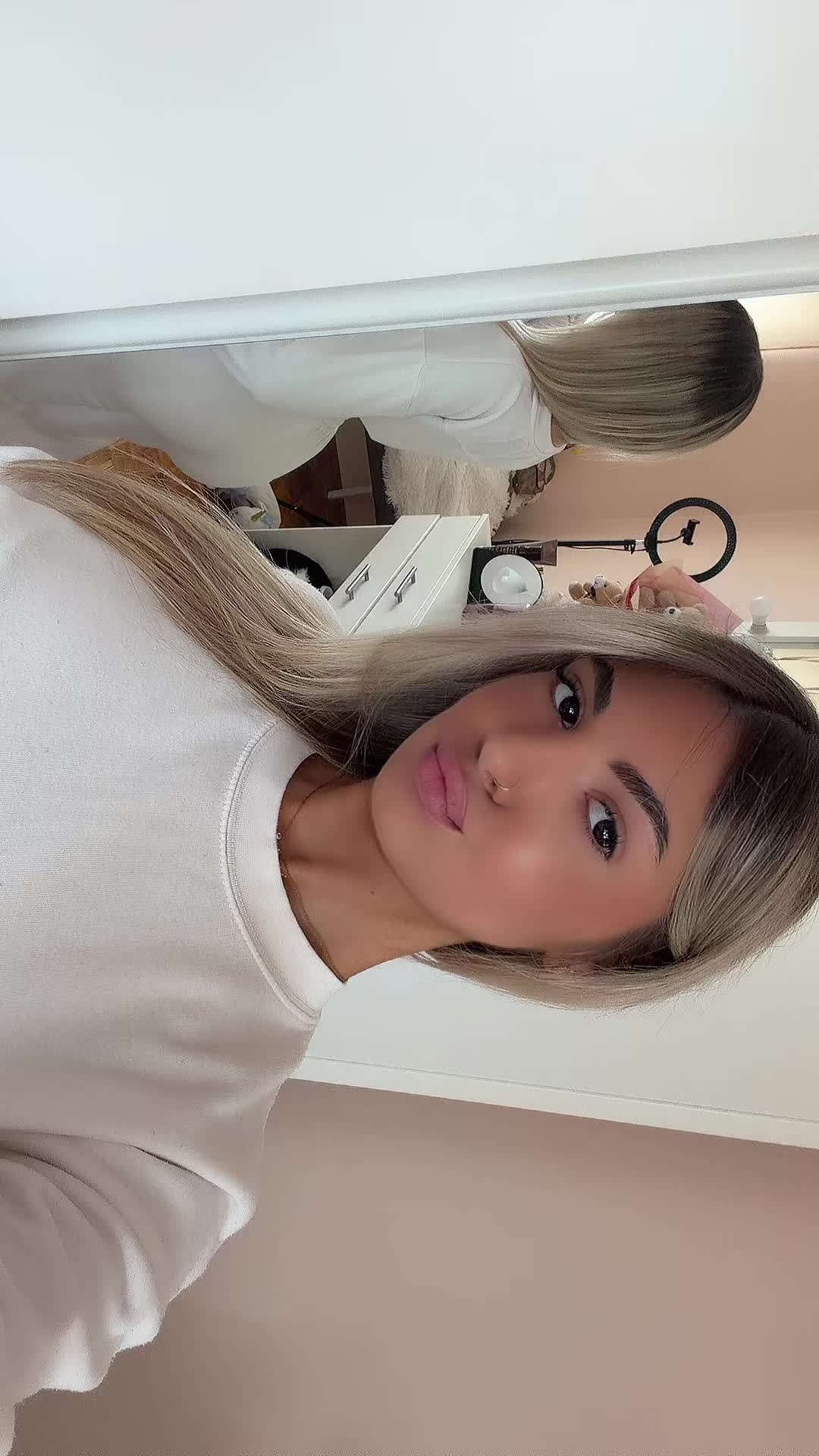 @Ina🦋