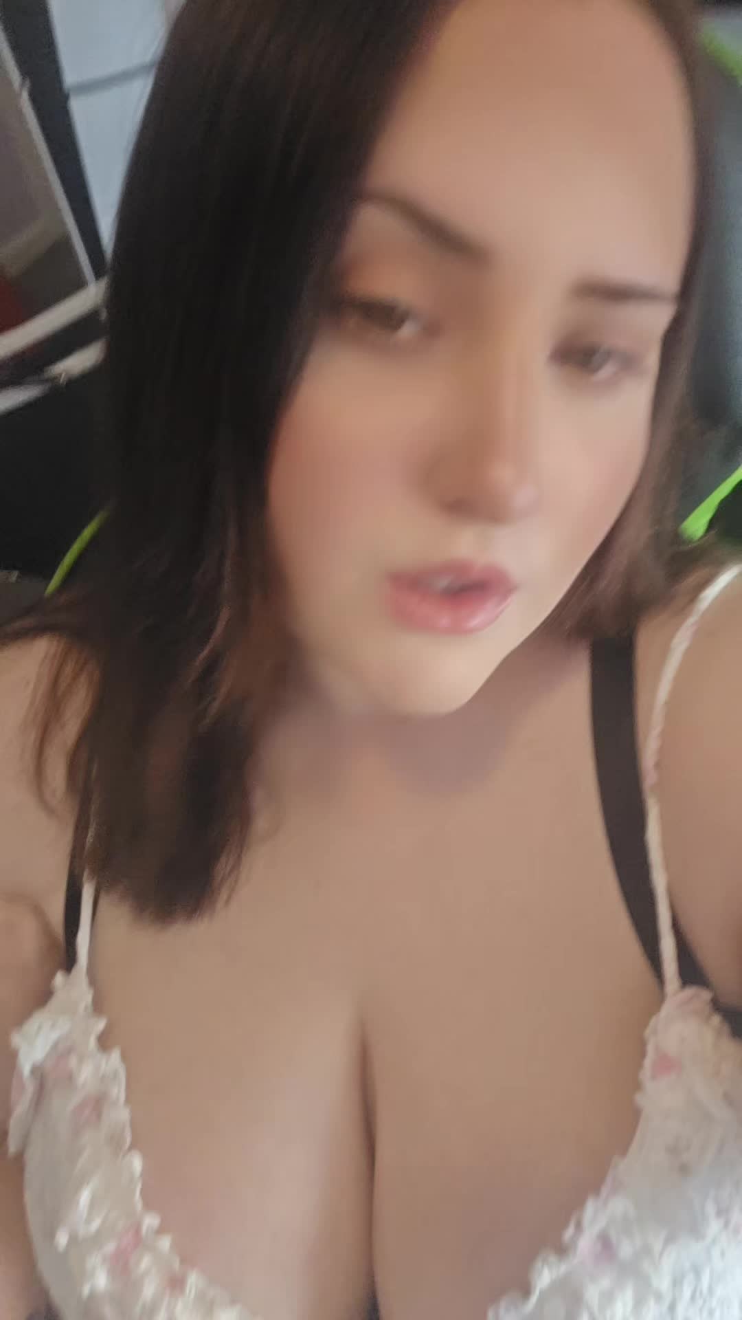 @Leelee