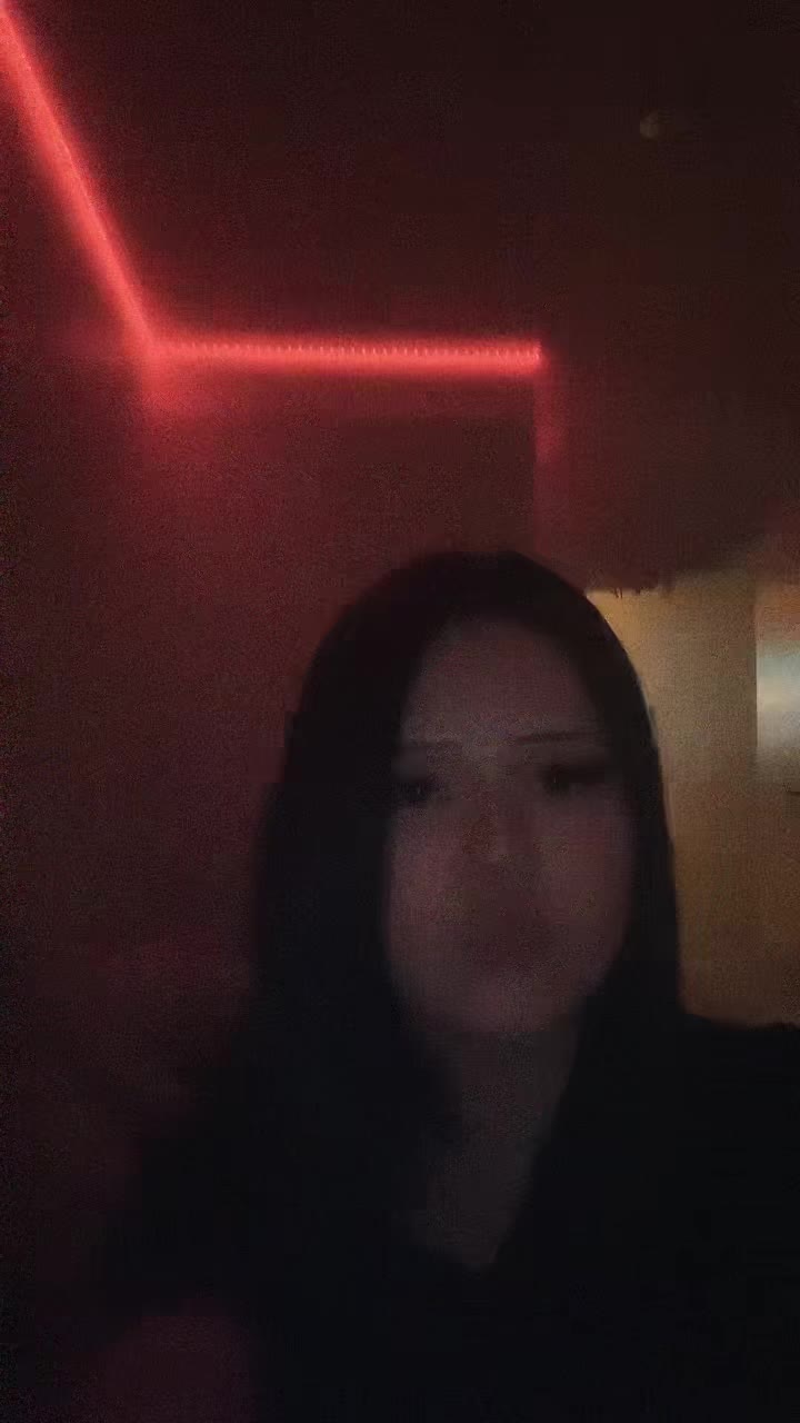 @⃟