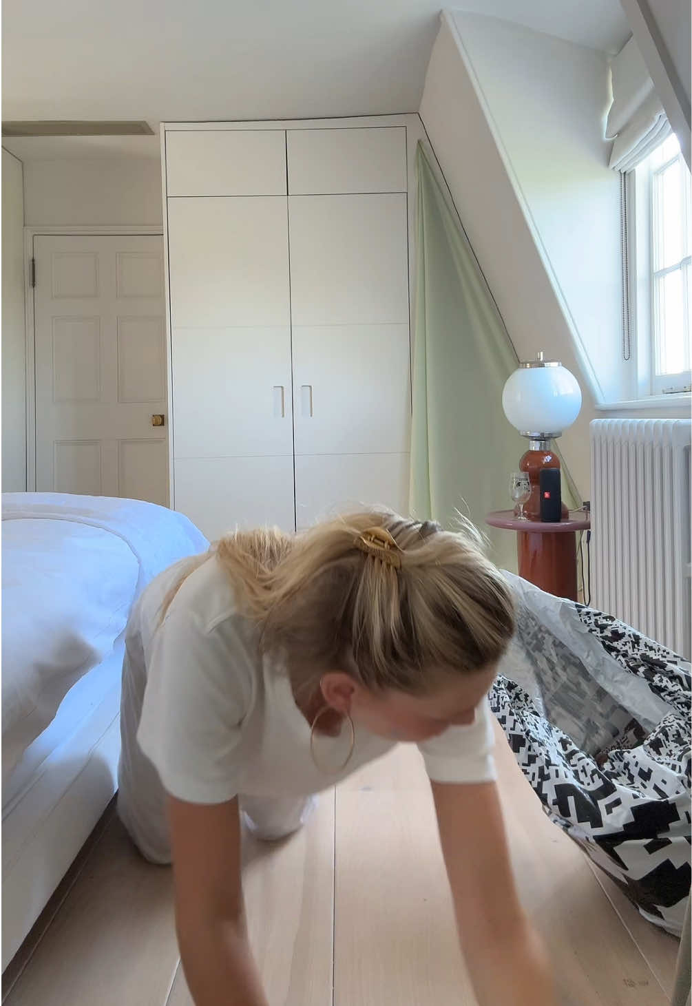 @Liv