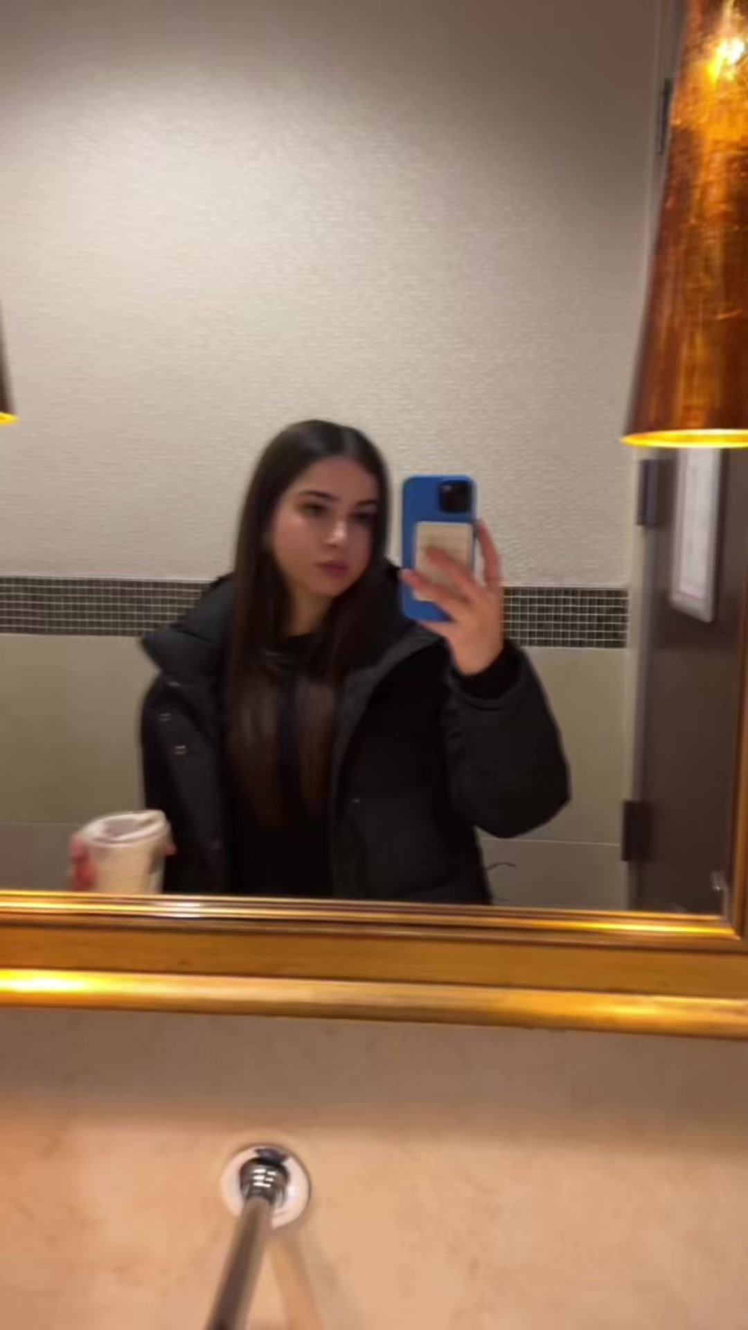 @Sofia