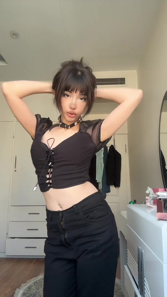 @thegirlnextdoor