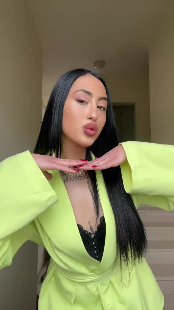 @NAOMI🍒