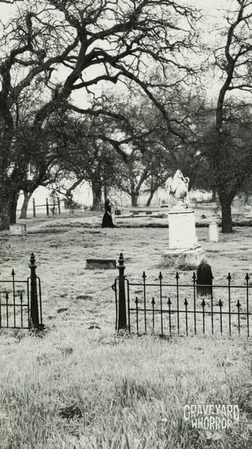 @graveyardwhorror