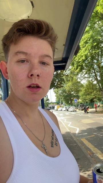 @Anna26🏳️🌈
