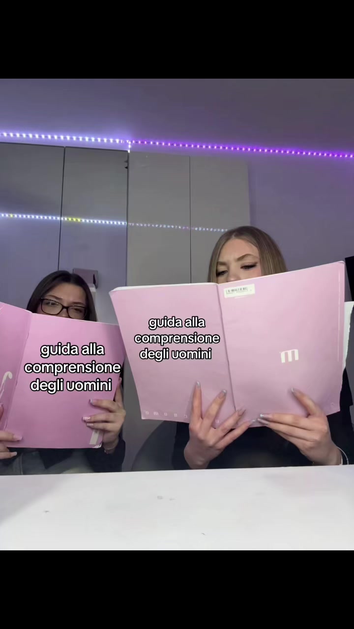 @👸🏼👸🏻