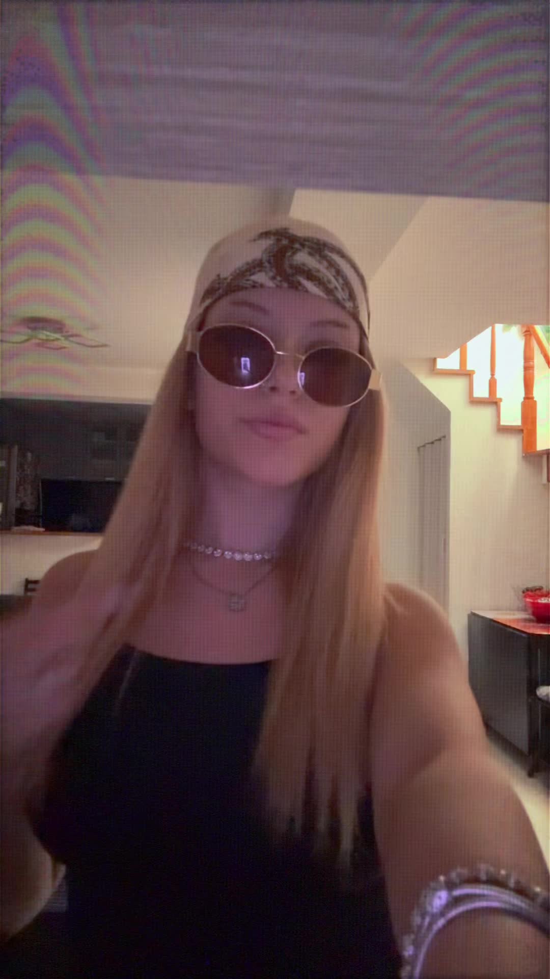 @Zahide de România😈