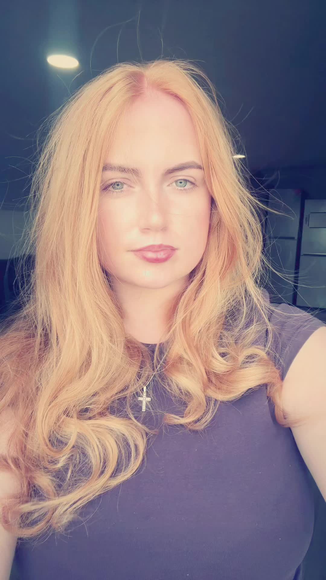 @elliehenderson1