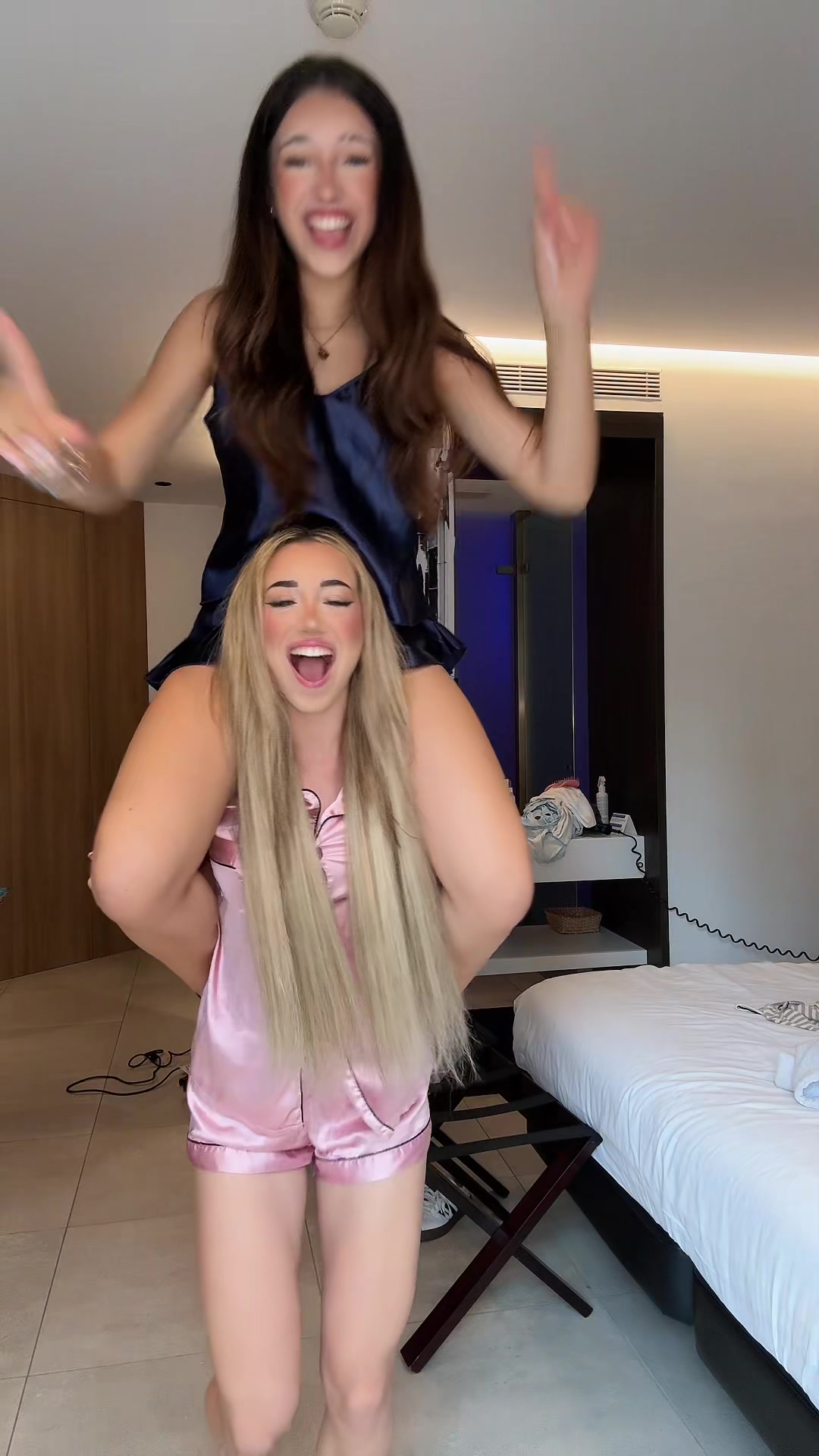@valeriarebollo