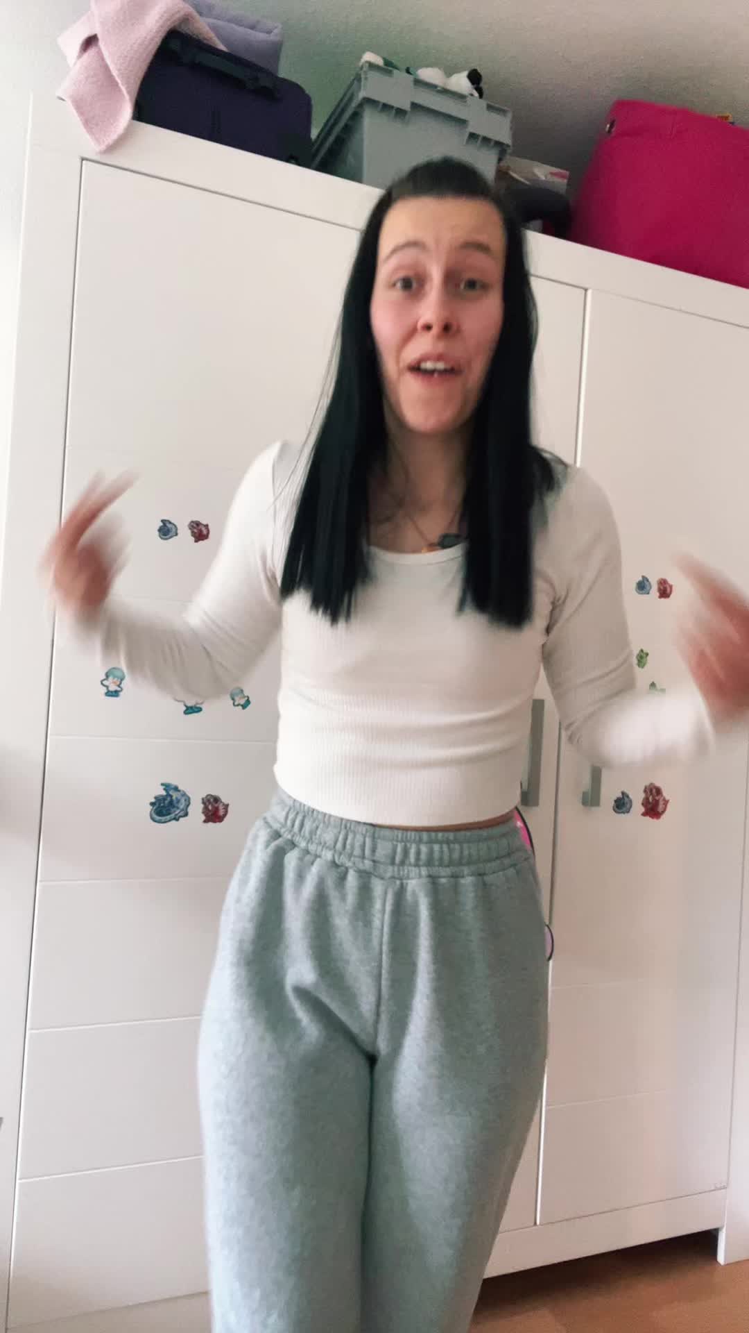 @Angelina Schwartz