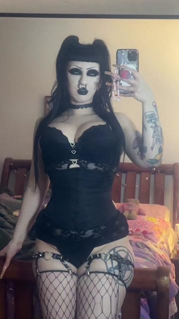 @Duvessa🔪🩸💋