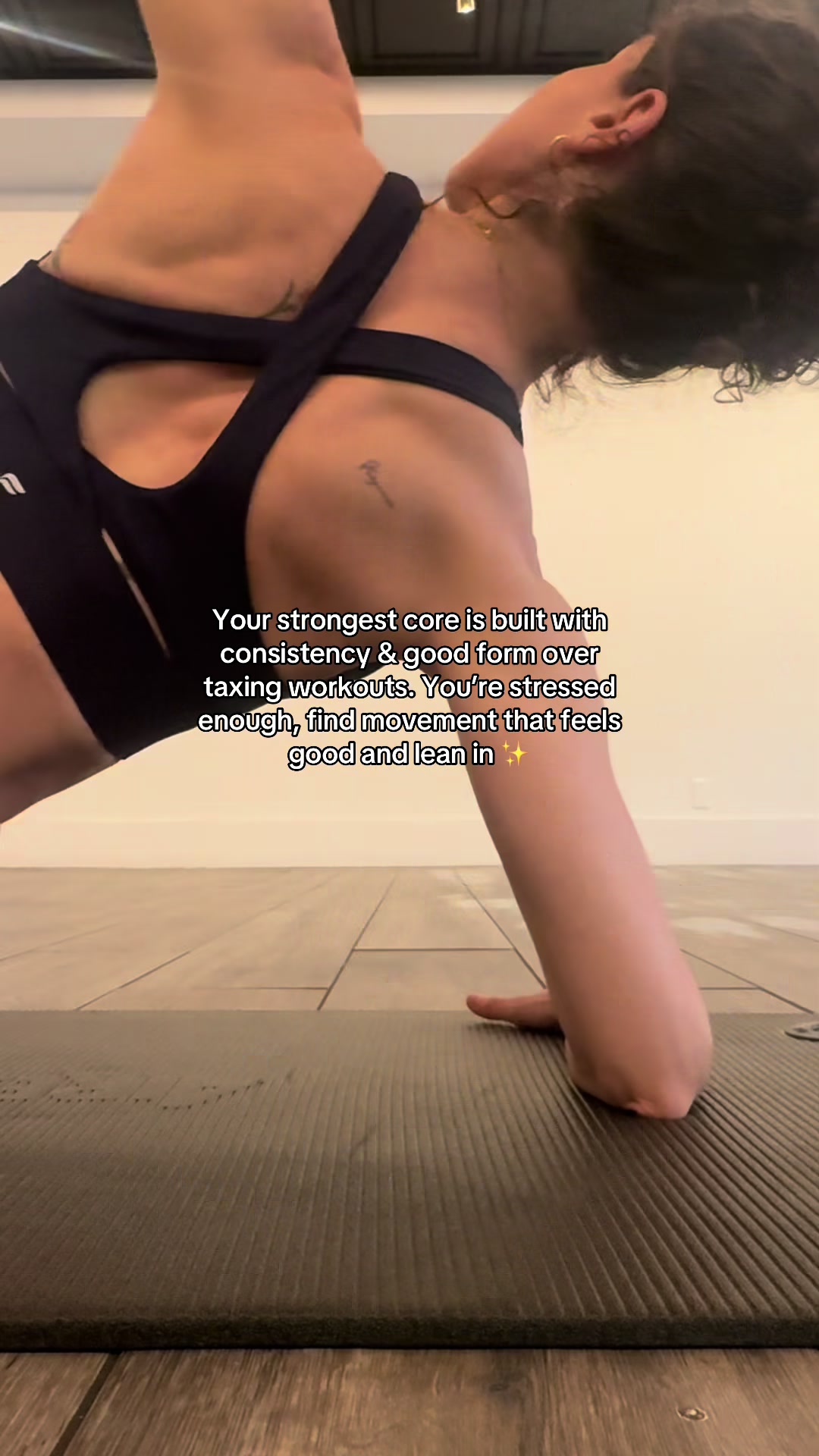 @Kiara Burns I Fitness + 🐈