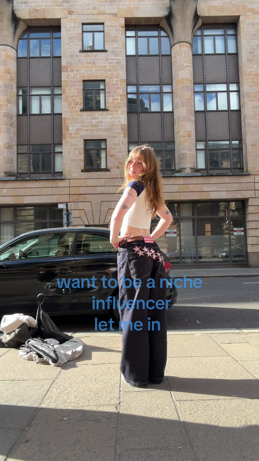 @serenaarmstrong_