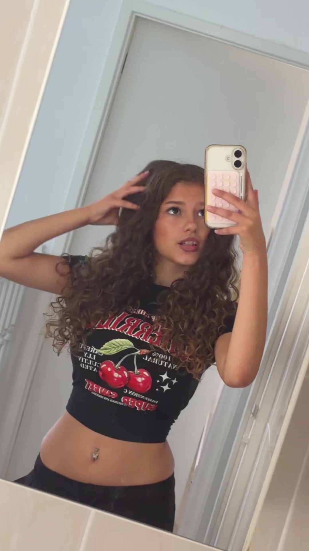@phoebespam75