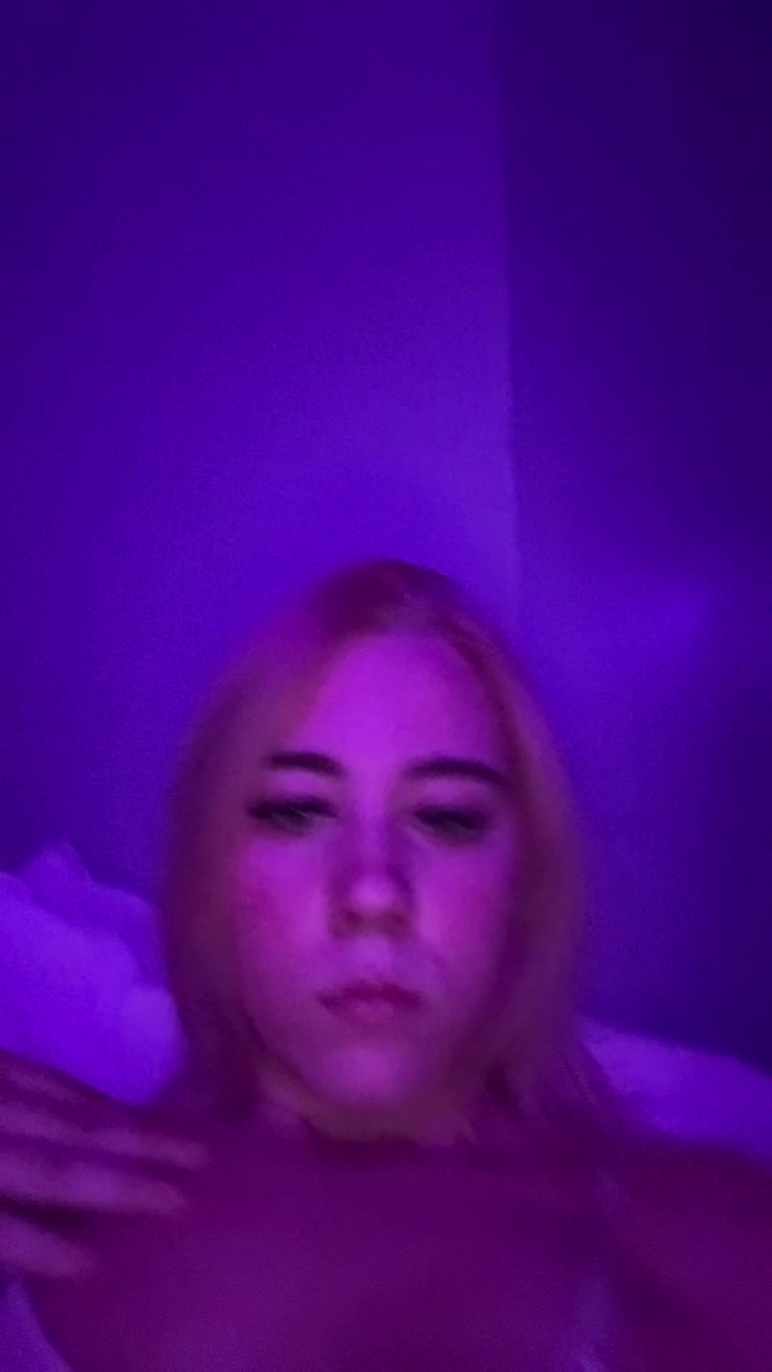 @Laceyxmarie