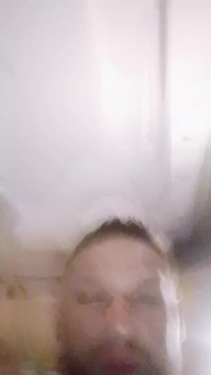 @Viktor J&oacute;n&aacute;s