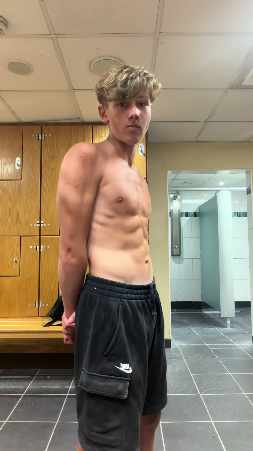 @dylanmogz