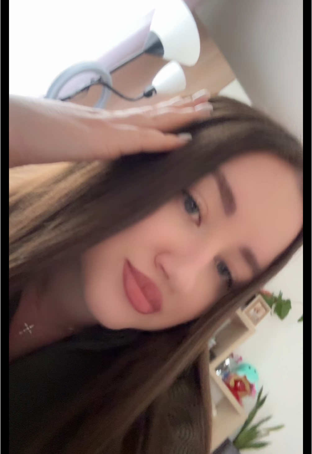 @Andreea🩵