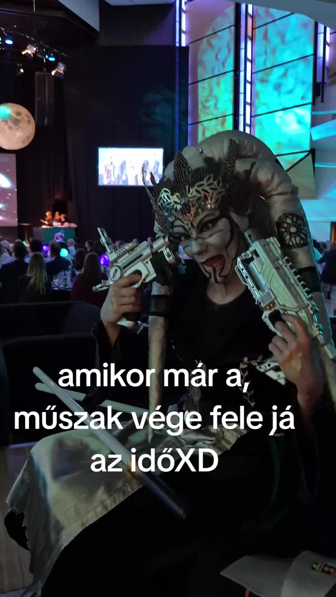 @T&uuml;nde Zsuzsanna Majoros