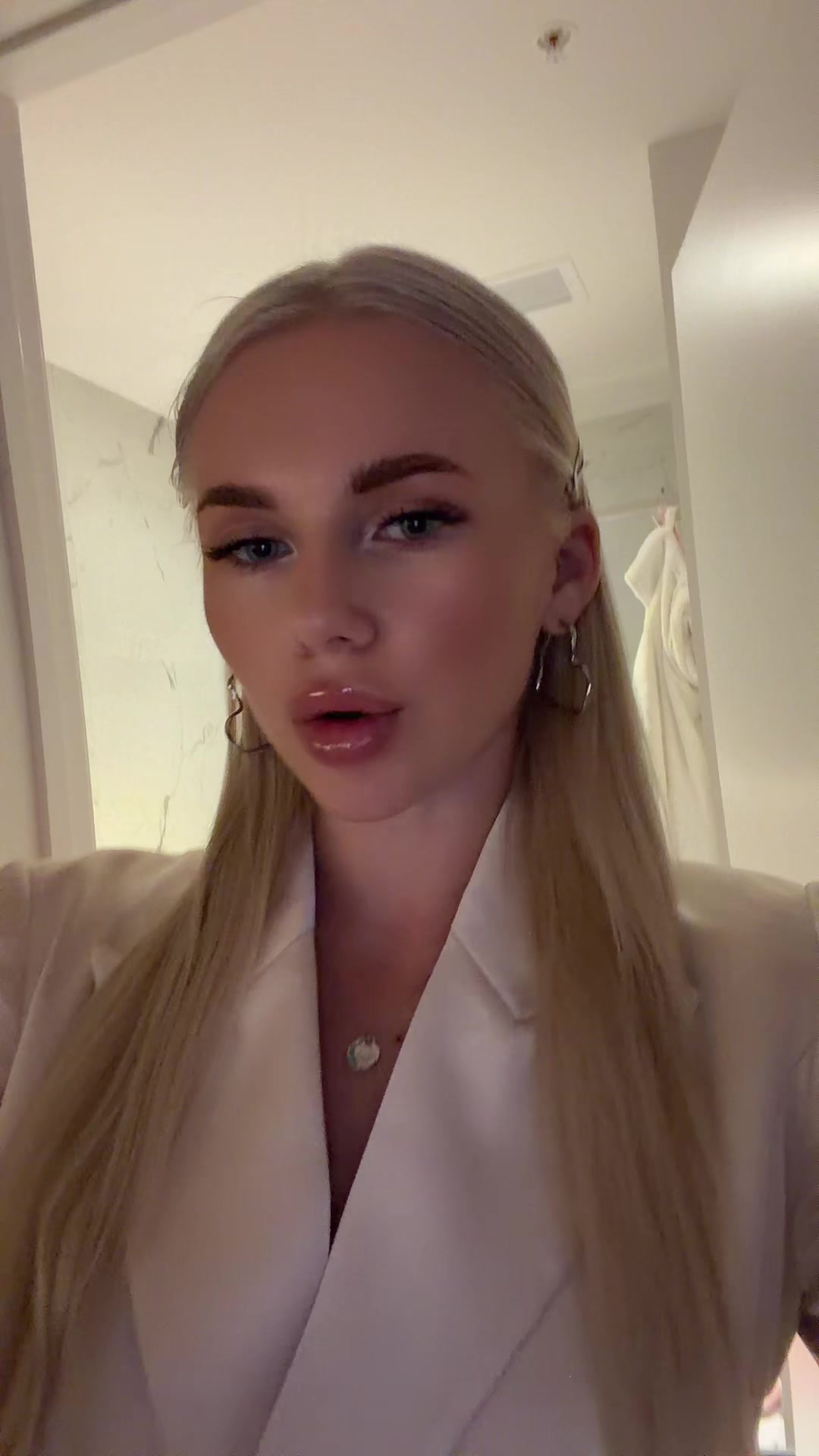 @Slavicblondexoxo