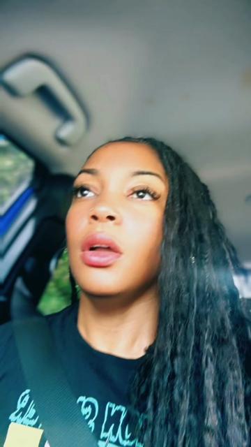 @Chenelle Brady 🇻🇮🇻🇮