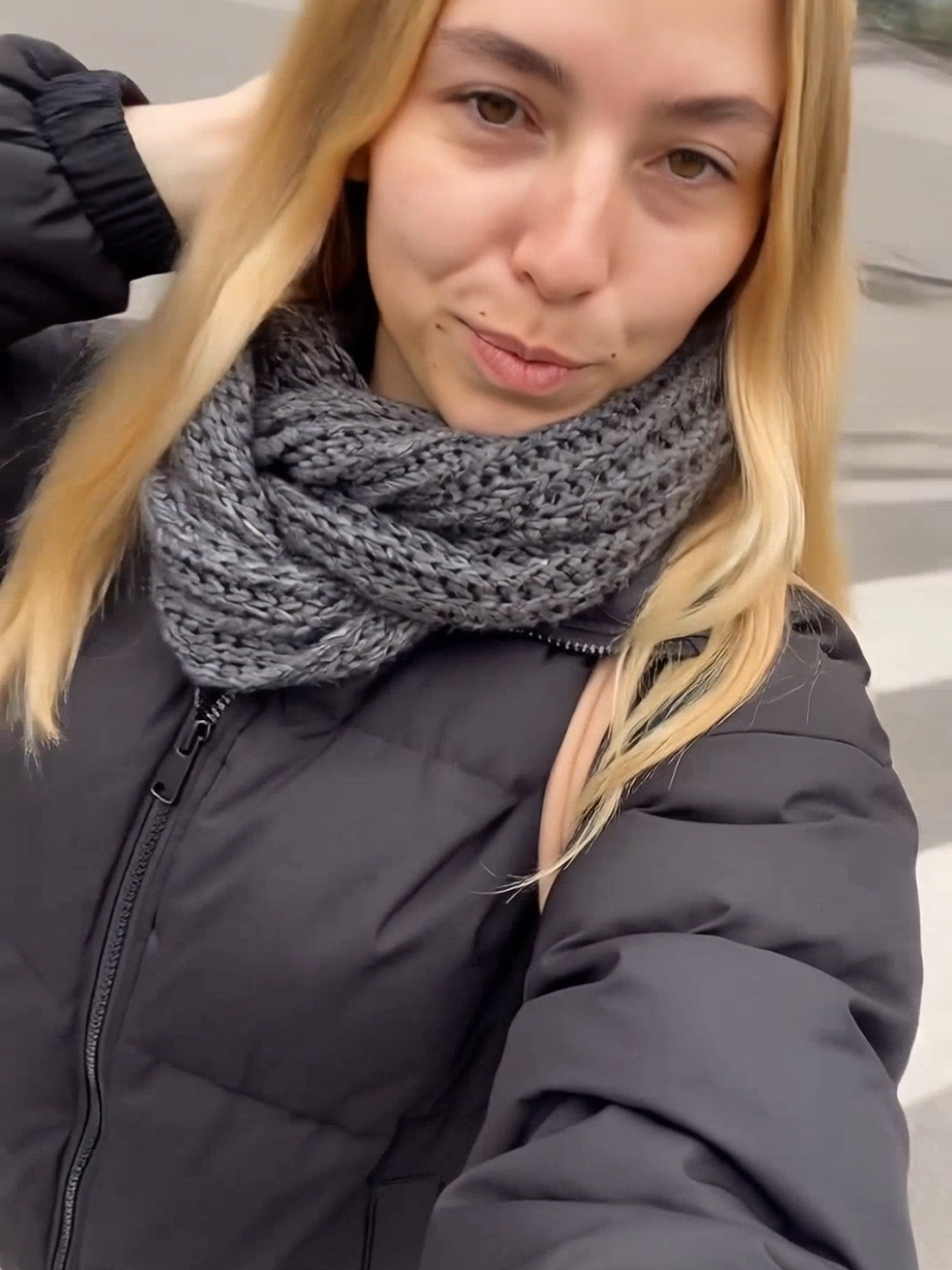 @itselisaserra