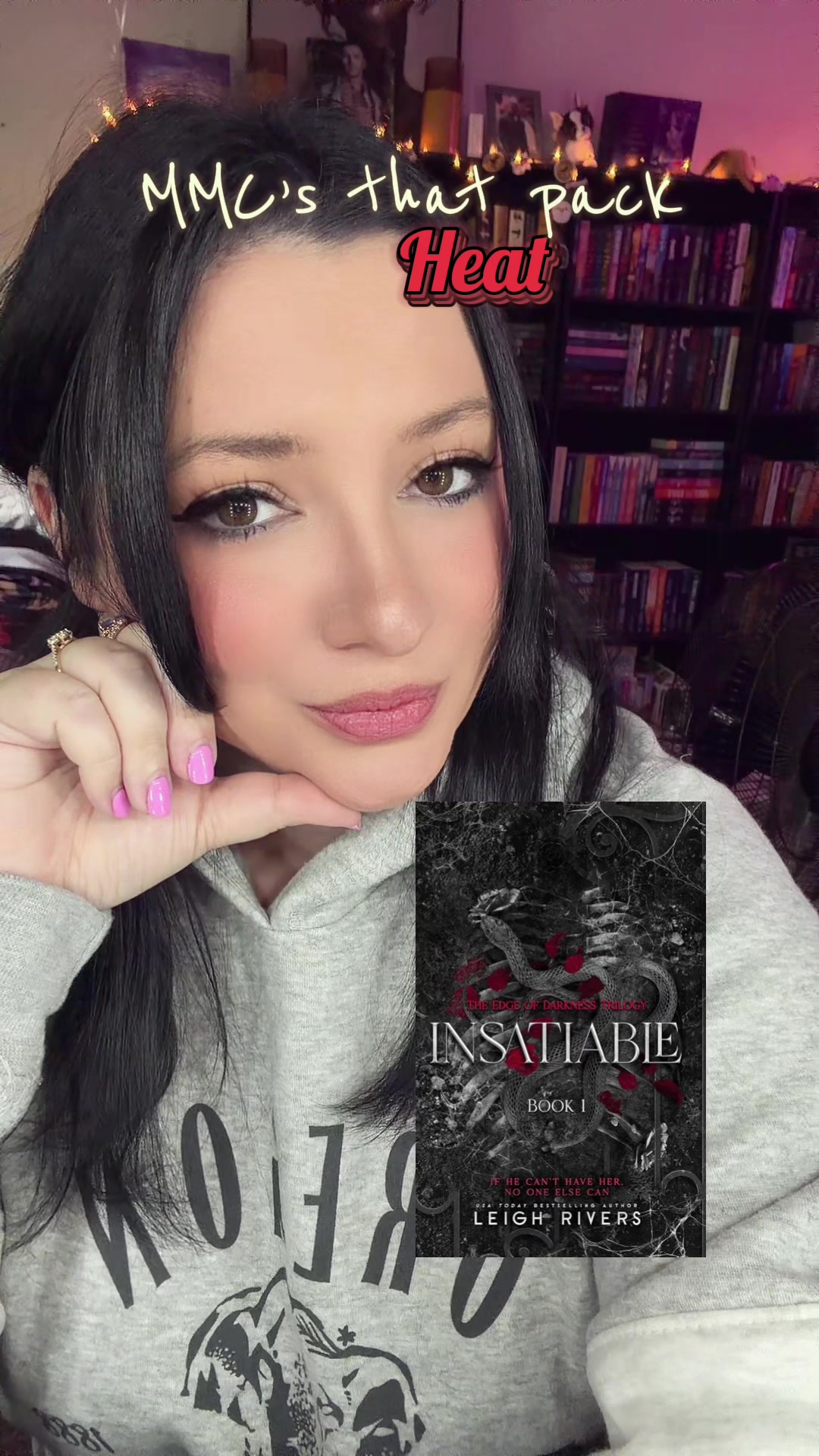 @Danielle Reads 📚☕️ 🧸