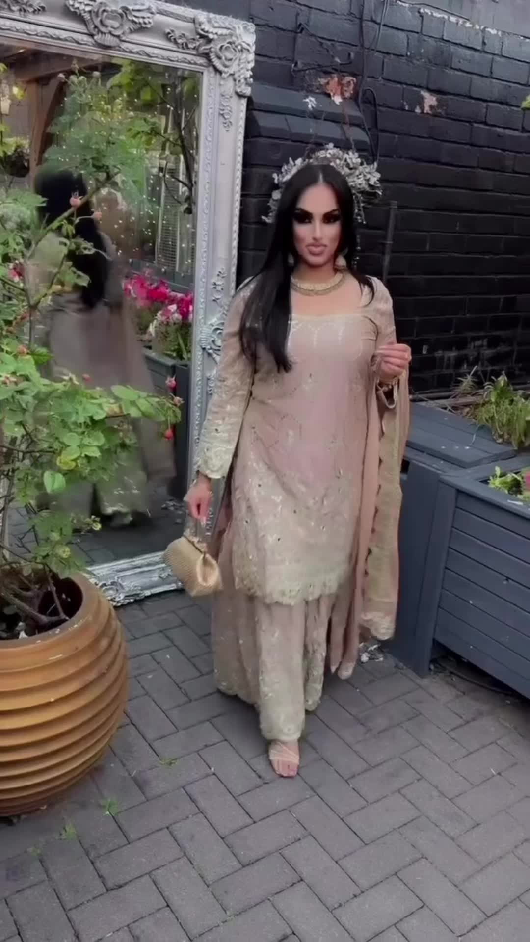 @Heenaaaxo