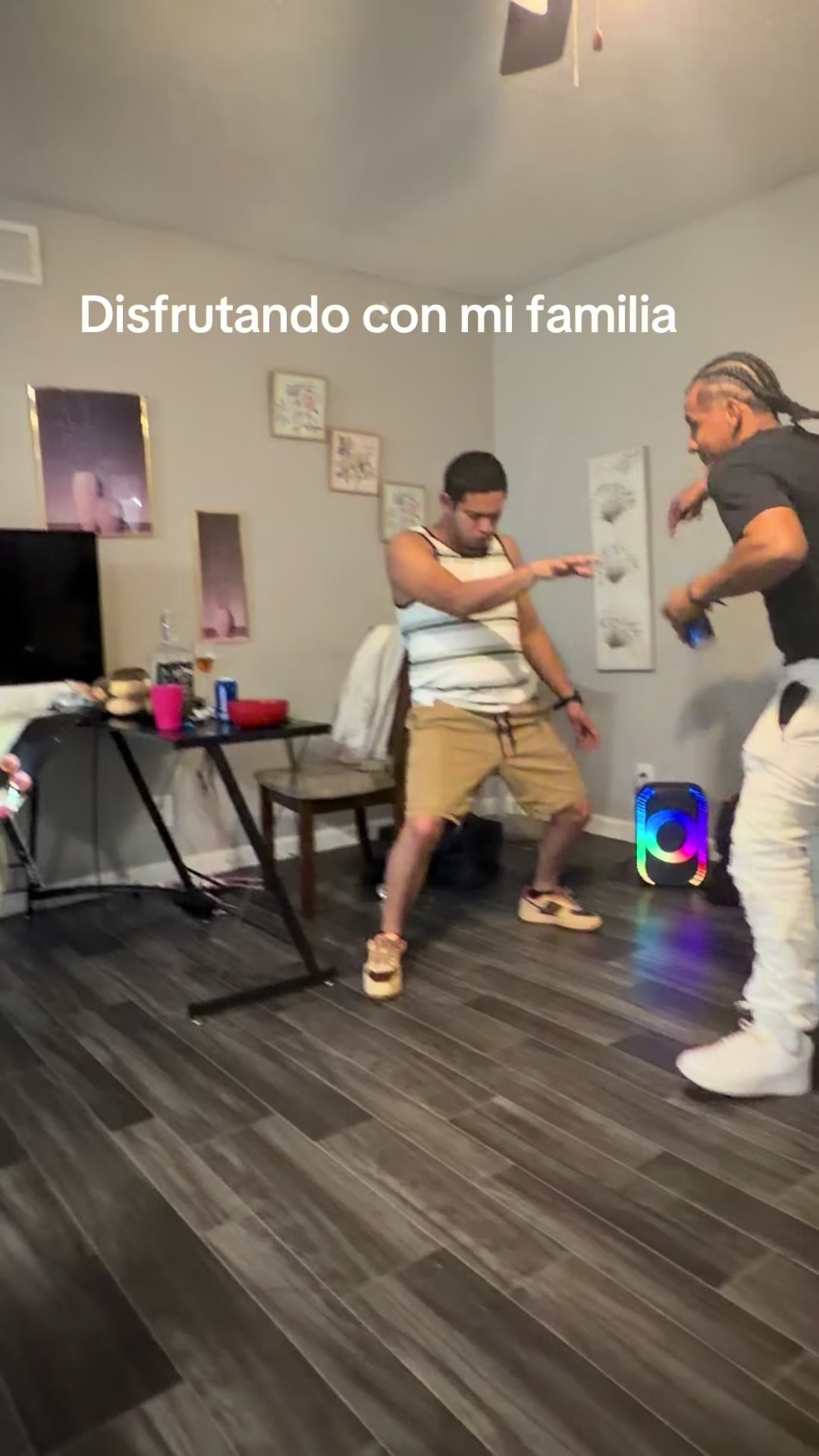 @Karina Tovar👸🏻