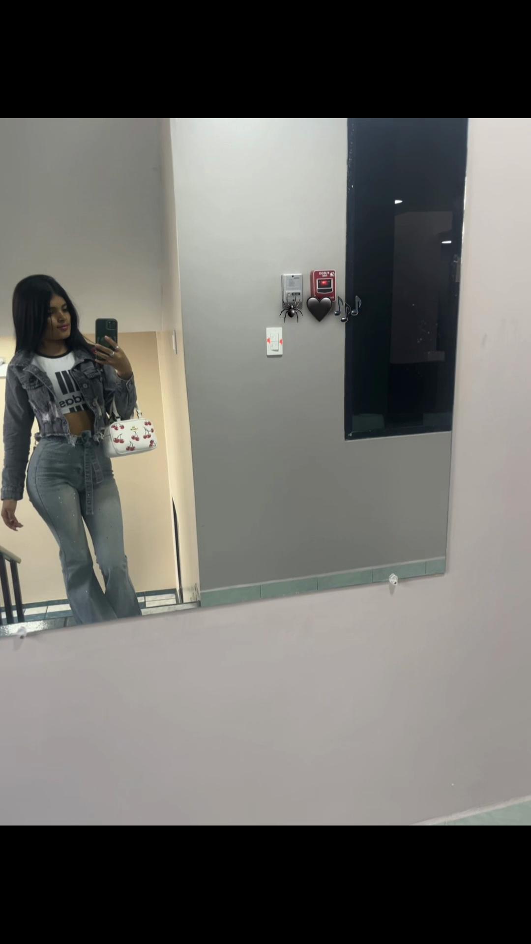 @ℰ𝓂𝒾𝓁𝓎🕷👸🏽