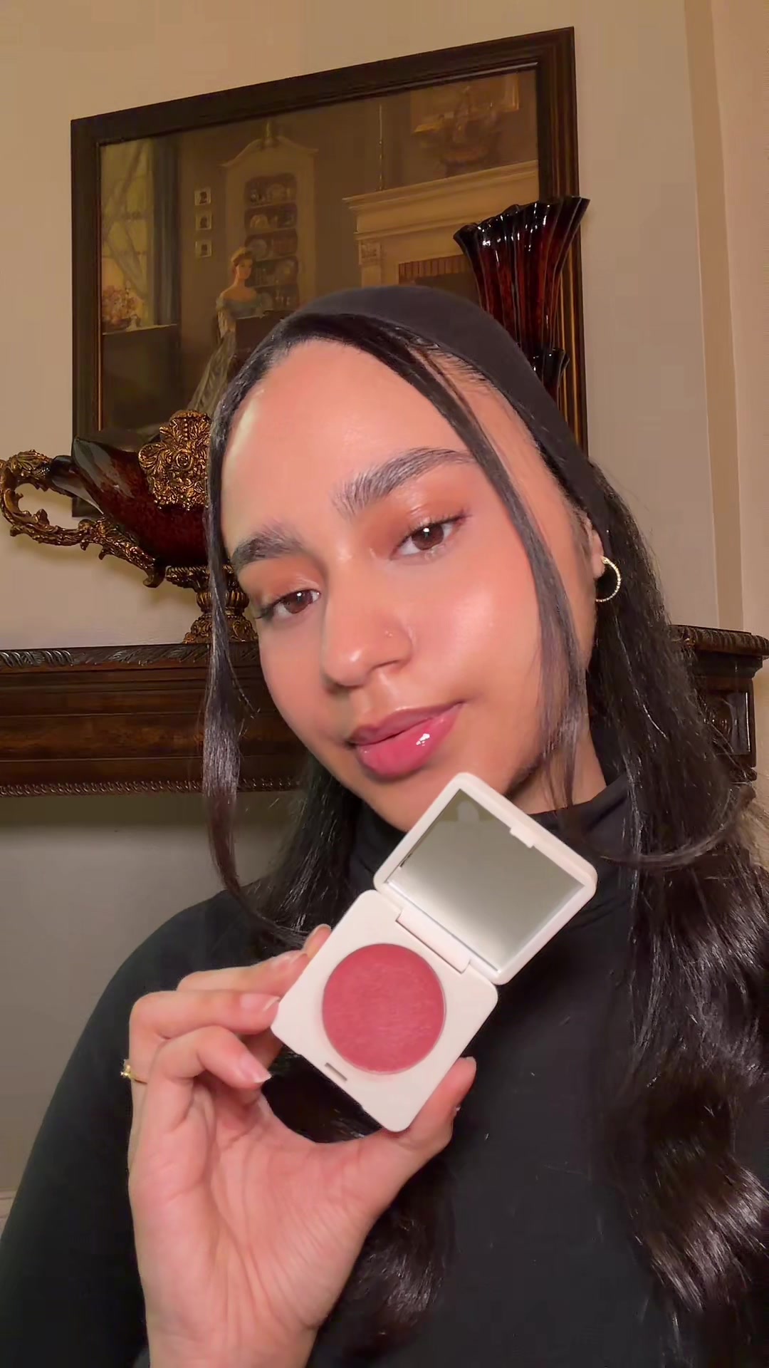 @Erika 🦢 &bull; Beauty Creator