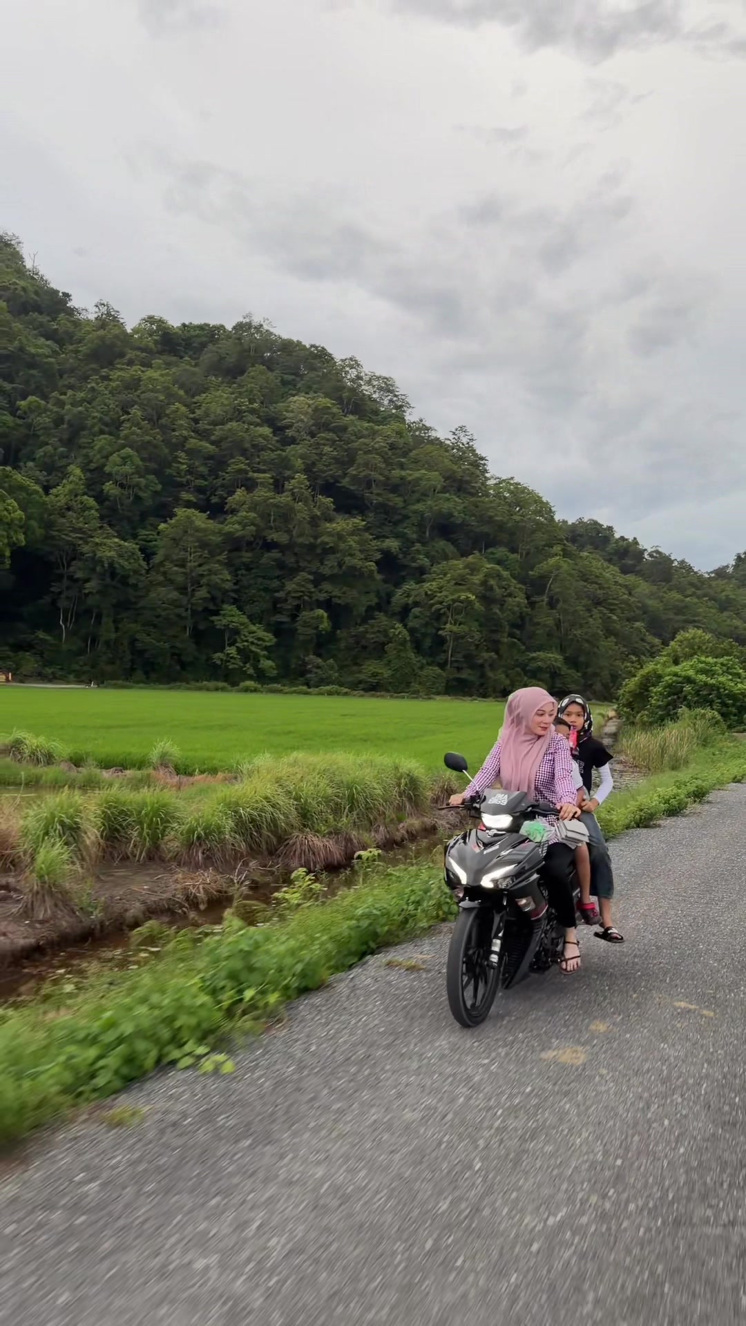 @Siti Nasuhah🌸