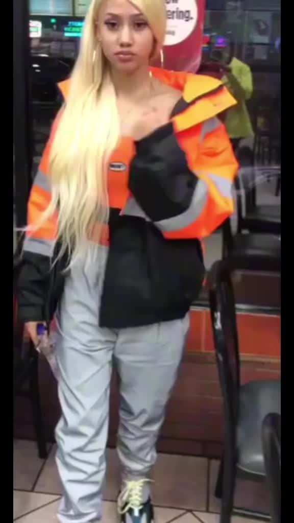 @🚬