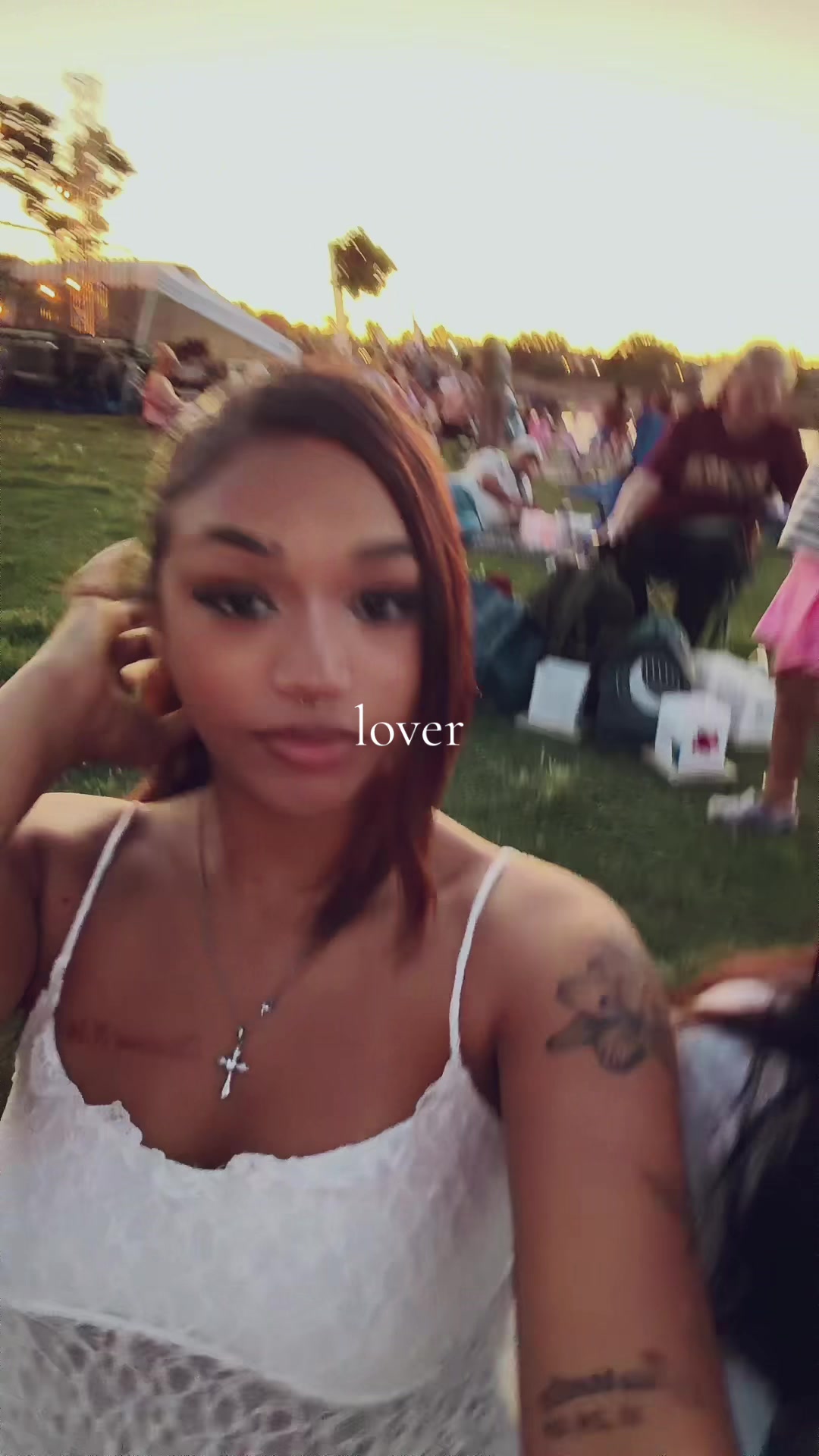 @￴￴