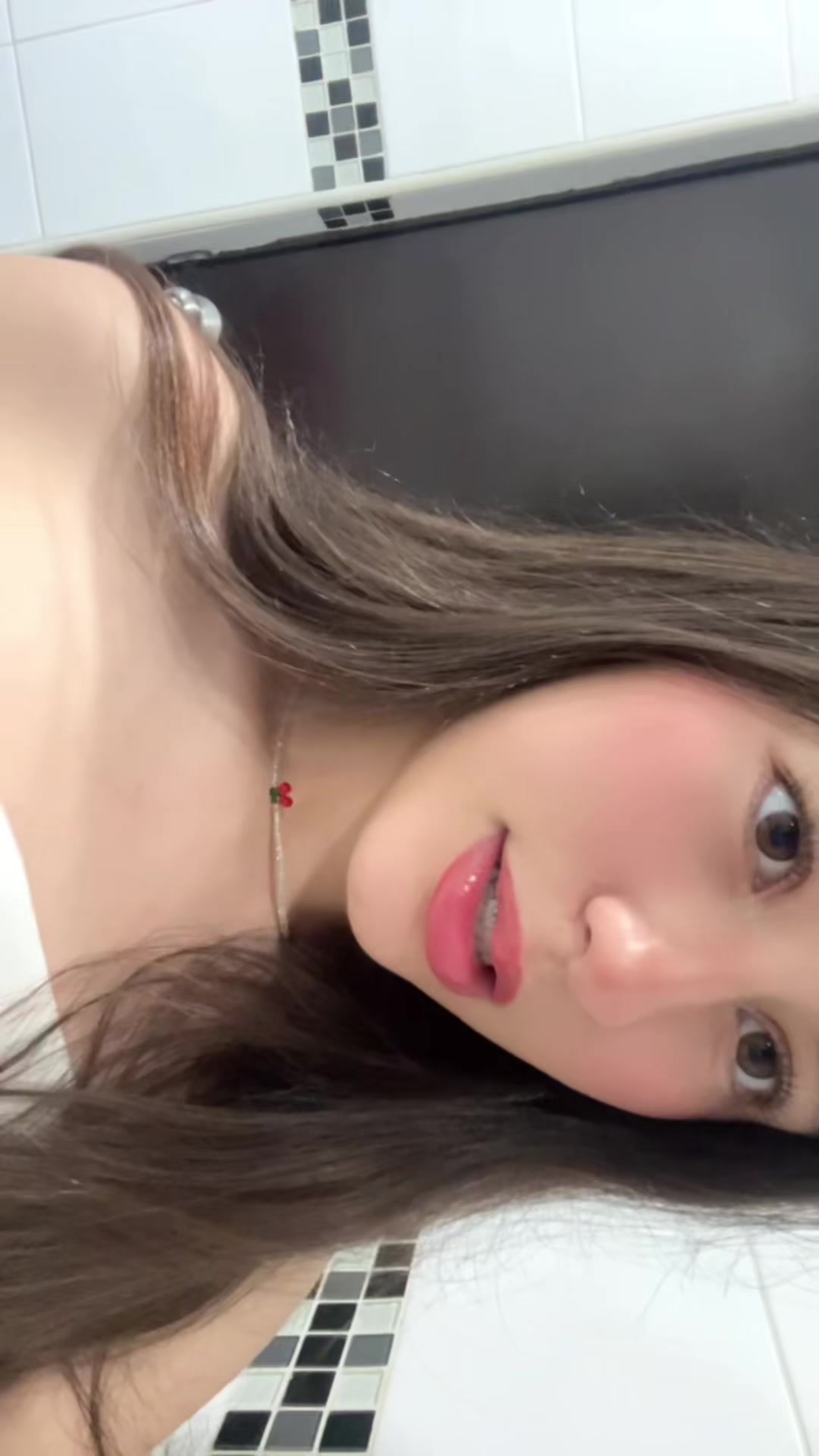 @vanecuab_