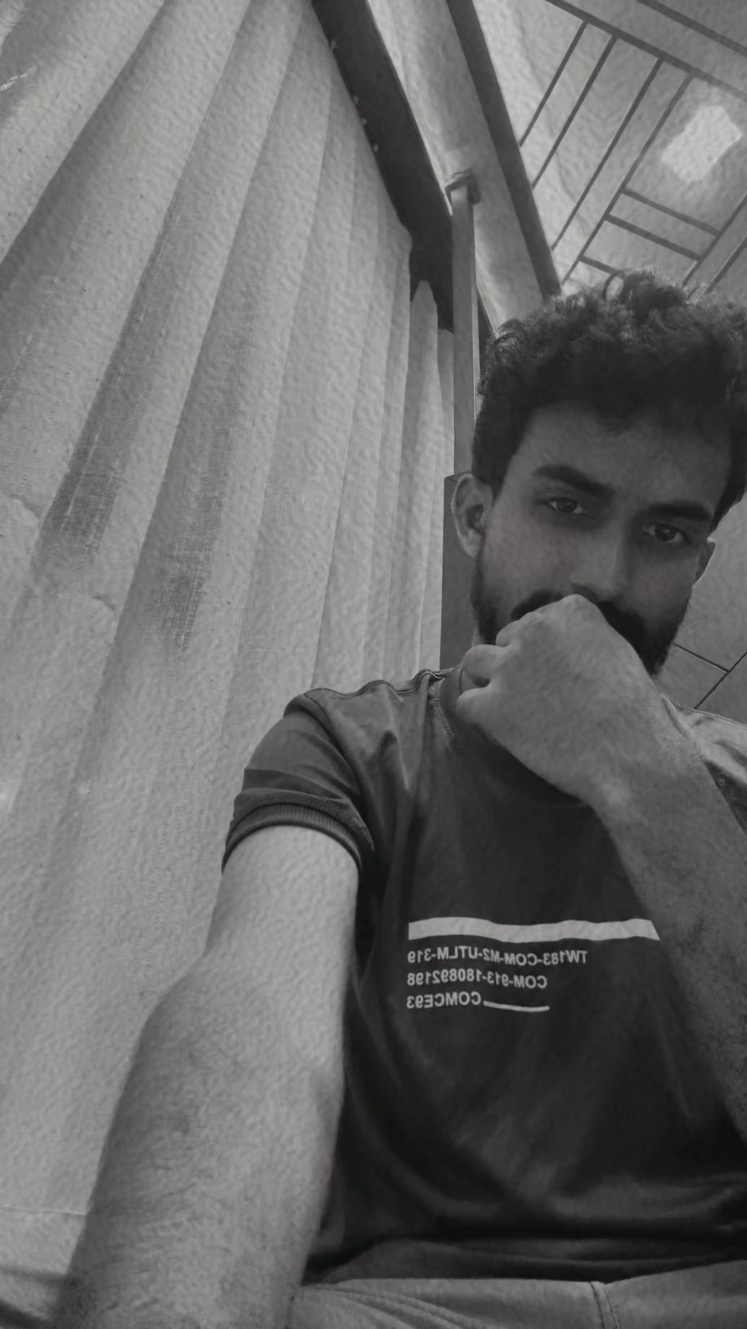 @عمر ارائیں 😎