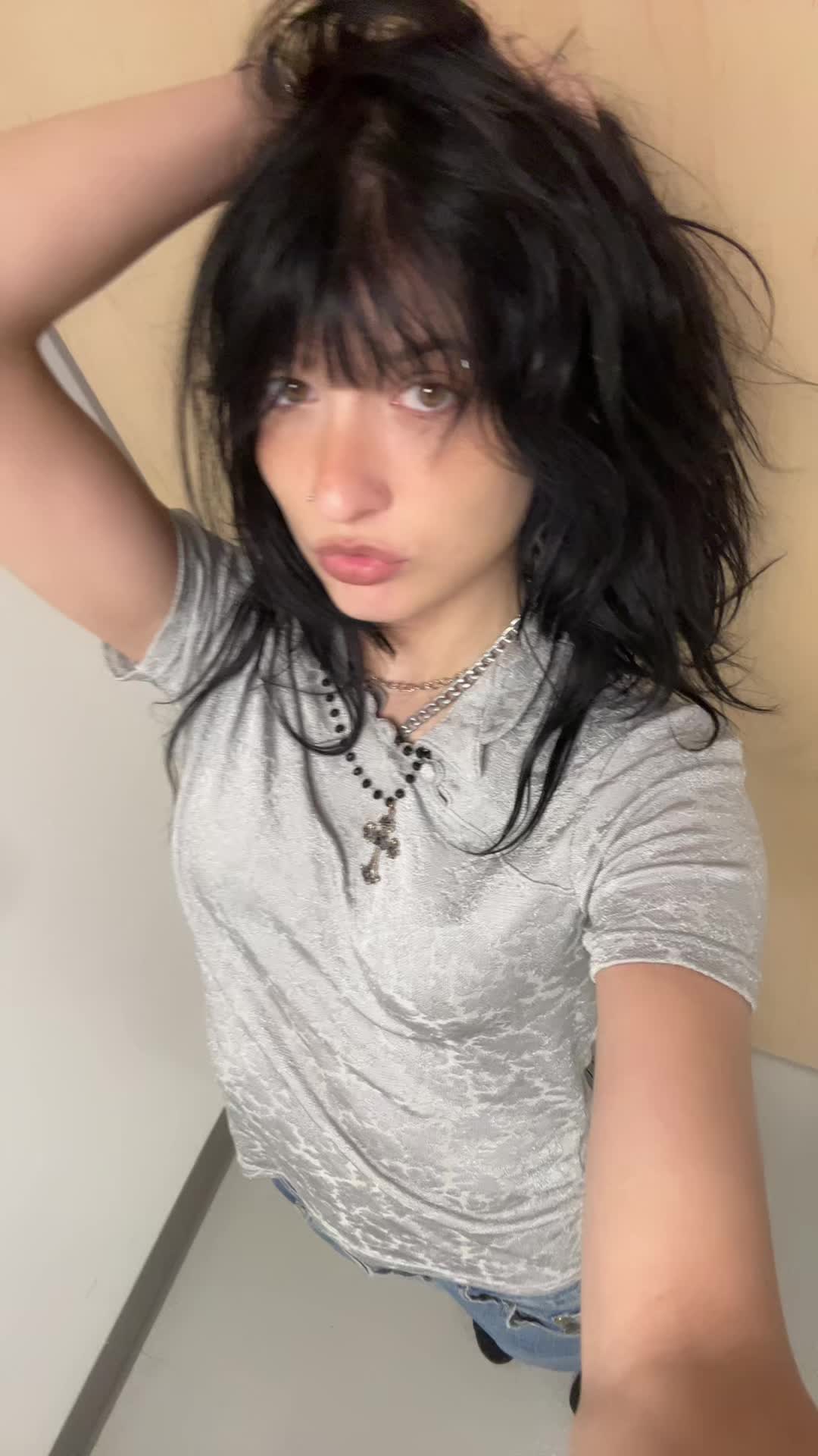 @…