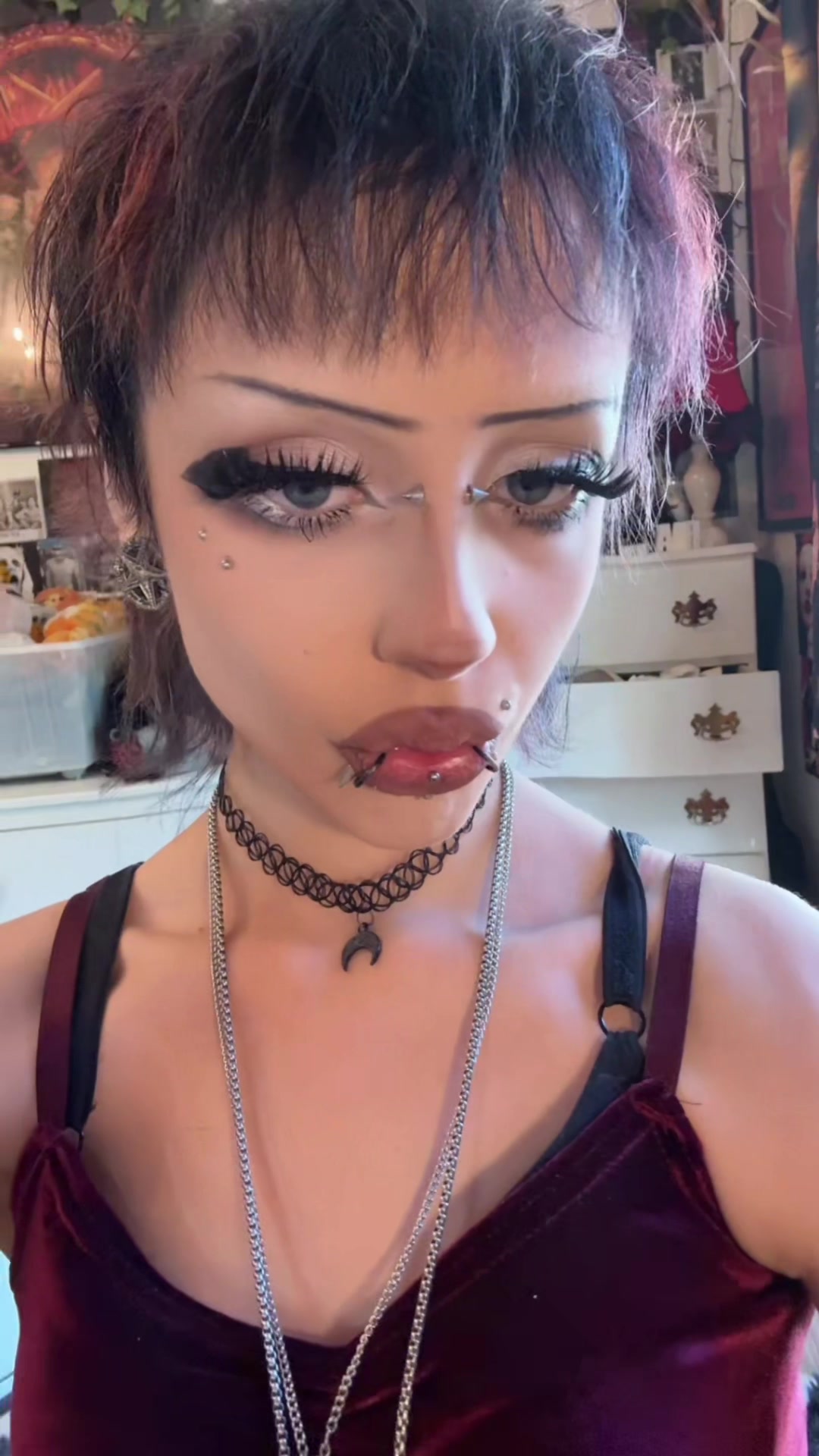 @𖤐Clara𖤐