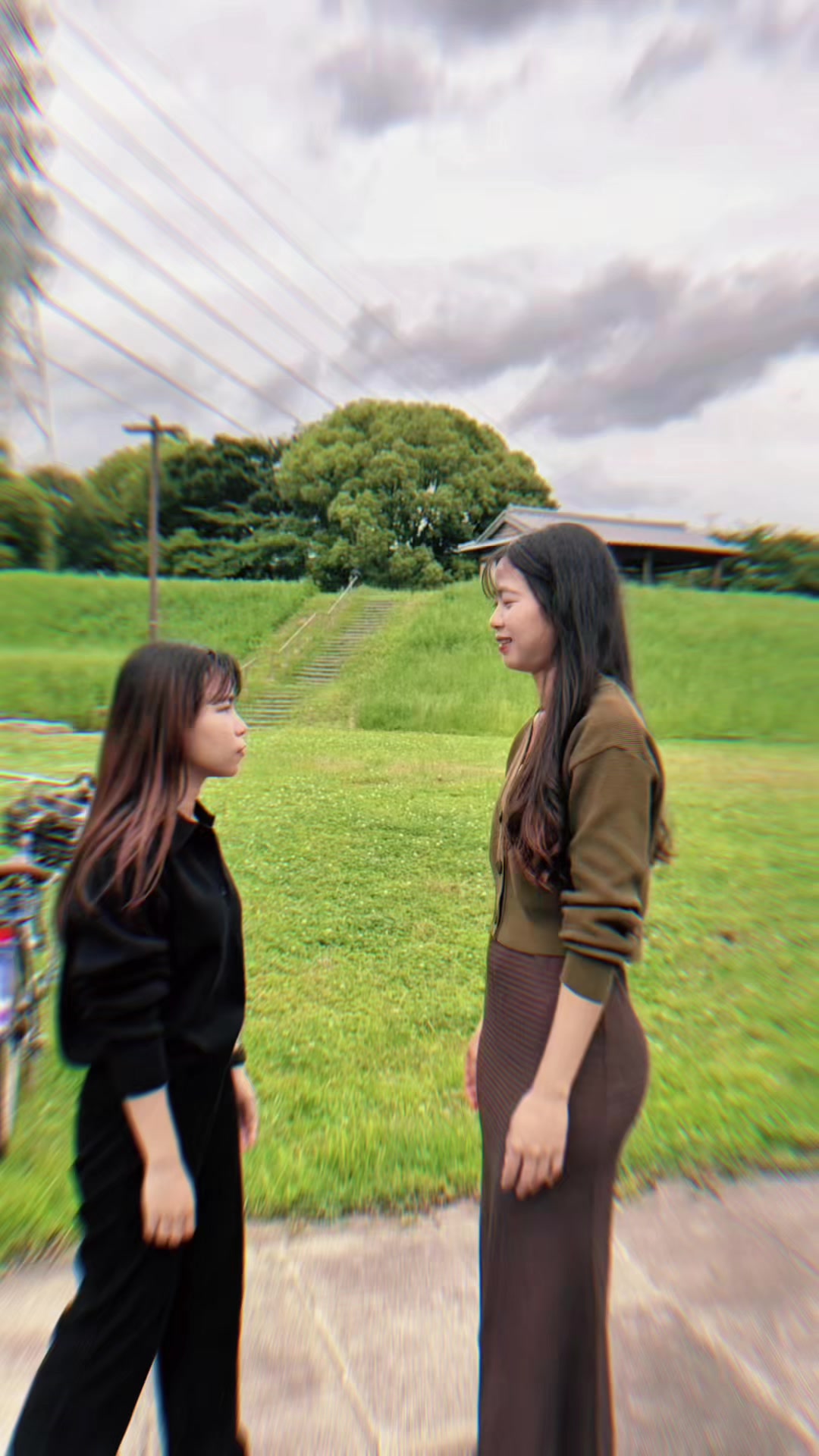 @Si Khaing Ma đŻđľáĄá
áđ