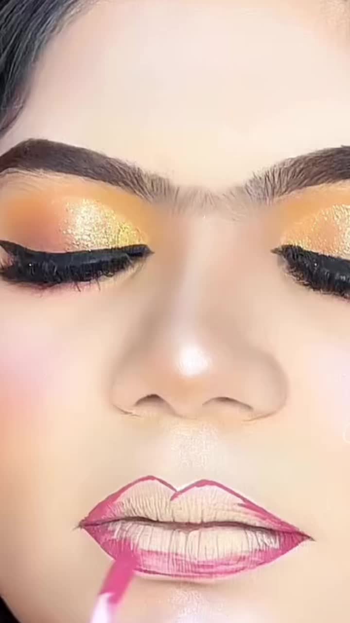 @MomentsWithQulain