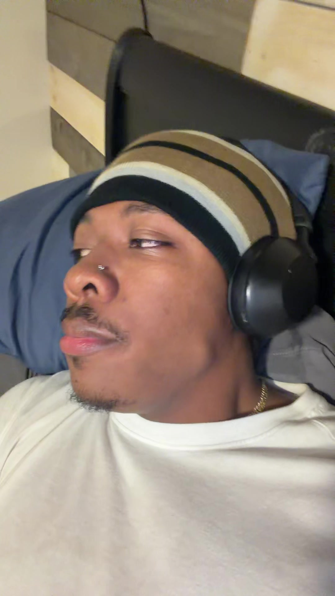 @AIRRONIE